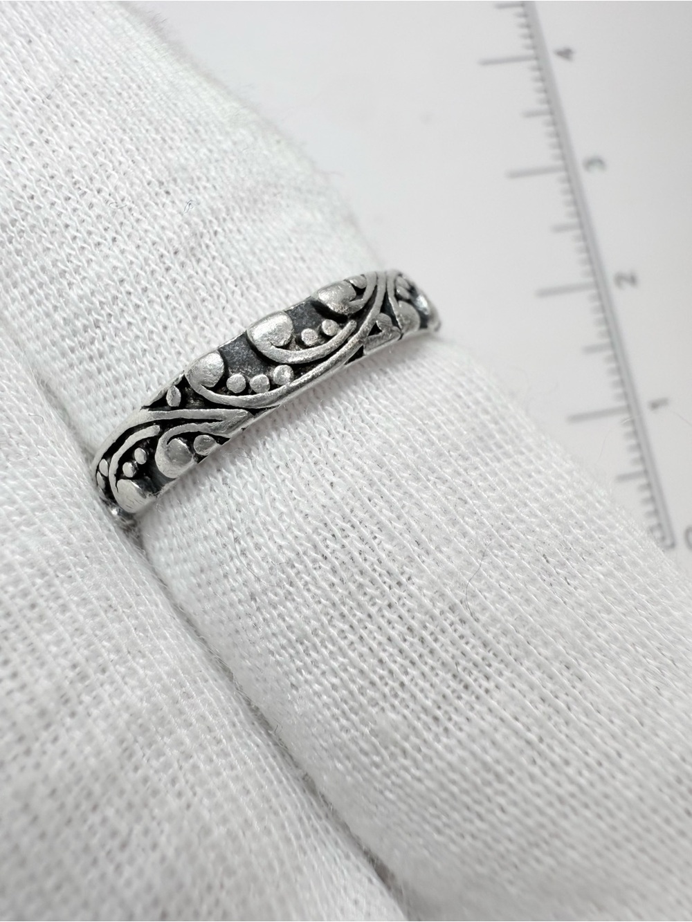 Sterling Silver Floral Vine Stackable Band Ring - Silver size 7.5